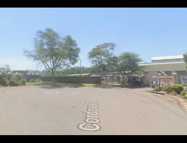 14,596M² INDUSTRIAL YARD FOR SALE IN BRIARDENE